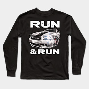 Run and run street race Long Sleeve T-Shirt